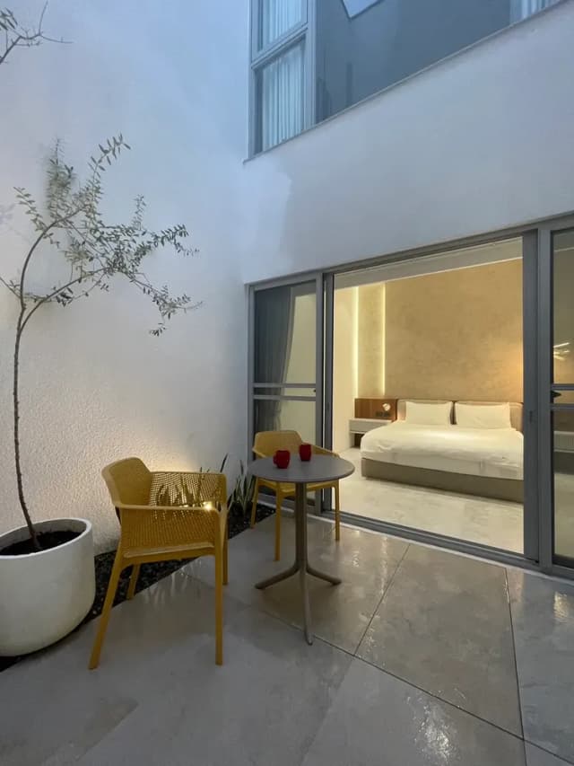 一樓花園漫漫雙人套房(Queen size)