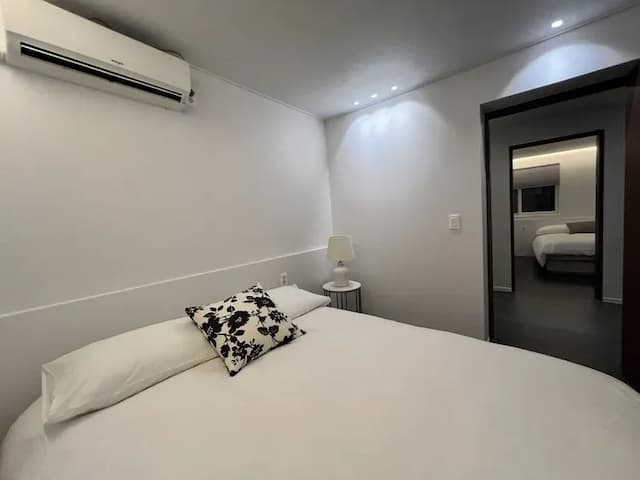 明蘇的家 IV1｜近弘大入口站 京義線書街-5-16人入住-4