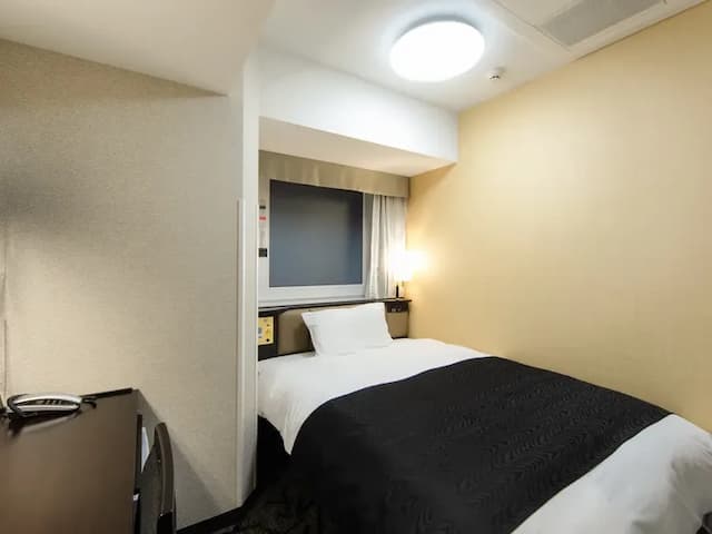 スタンダードルーム（1名利用）（広さ11㎡／ベッド1台／ベッド幅140cm）