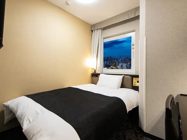 高層階スタンダードルーム（1名利用）（広さ11㎡／ベッド1台／ベッド幅140cm）