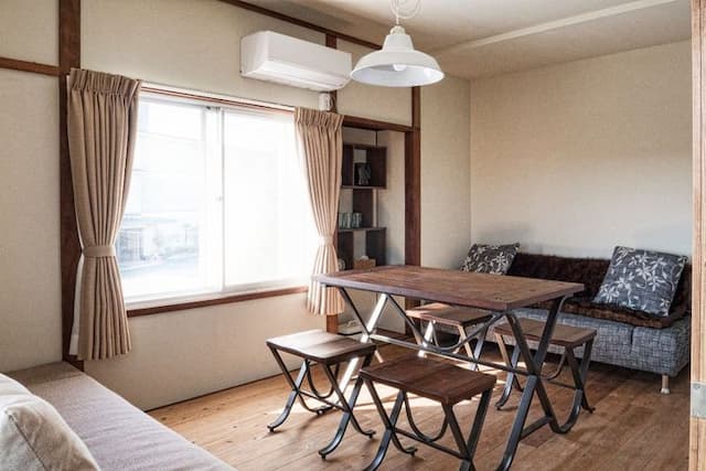 洋室（ソファベッド×2)