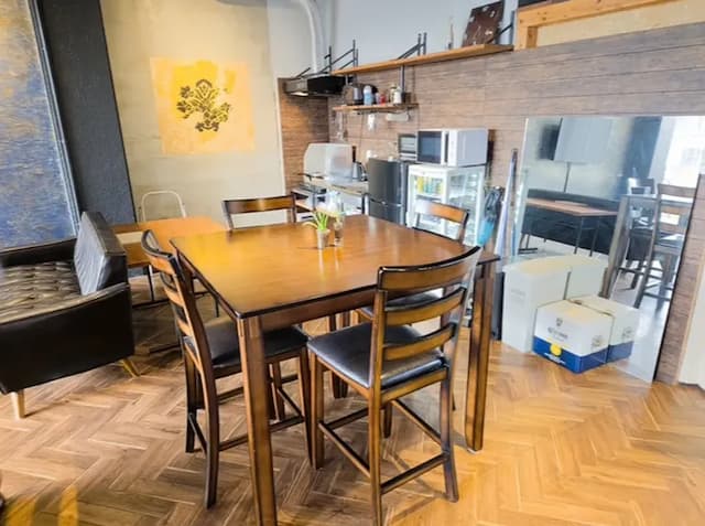 ダイニングテーブル