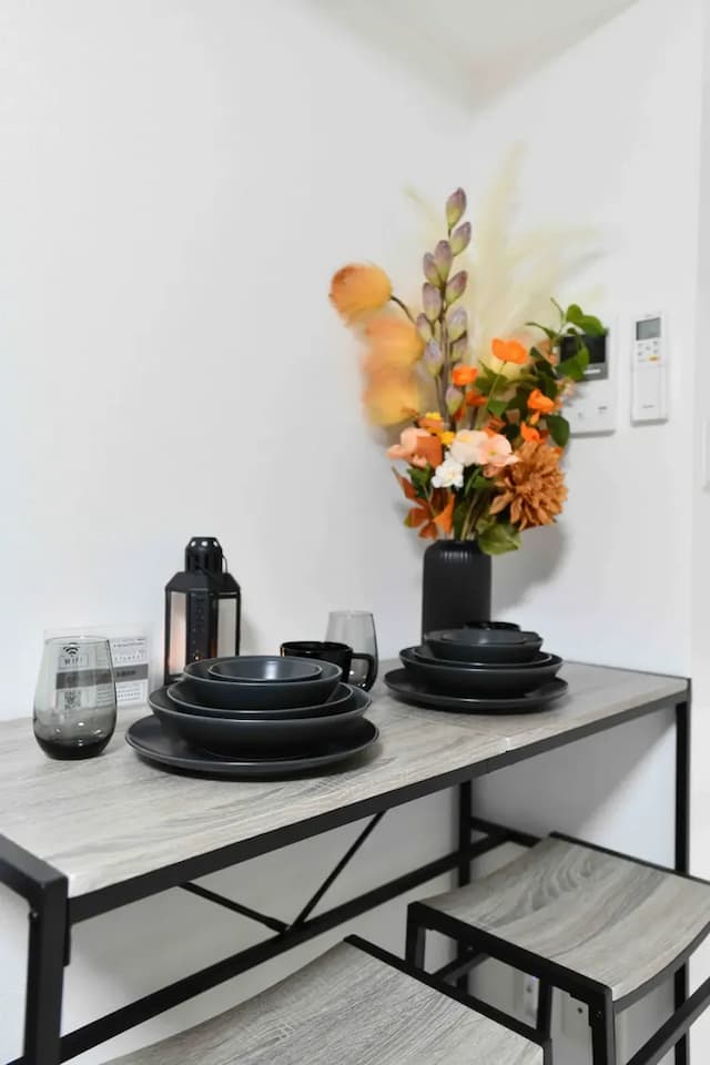 FL民宿 日本橋｜浪速區/車站步行6分/1 至 4 人/一線直達京都/40 吋電視+Netflix-位於大阪充滿活力的浪速區的舒適公寓，車站步行6分鐘，可供 1 至 4 人入住，配備 40 吋電視（可收看 Netflix）-9