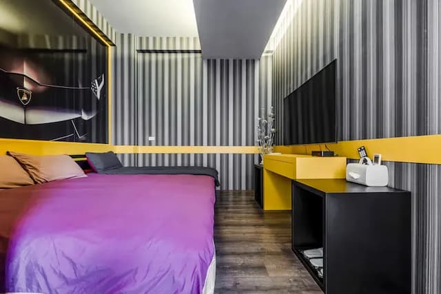 Happiness Romantic B&B-Triple Room With Bathtub（Lamborghini）-9