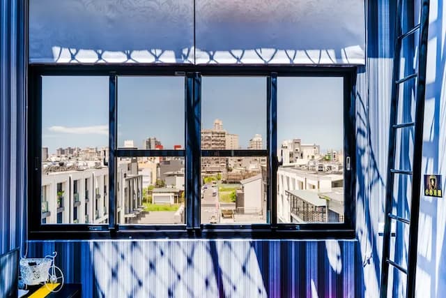 Happiness Romantic B&B-Triple Room With Bathtub（Lamborghini）-12