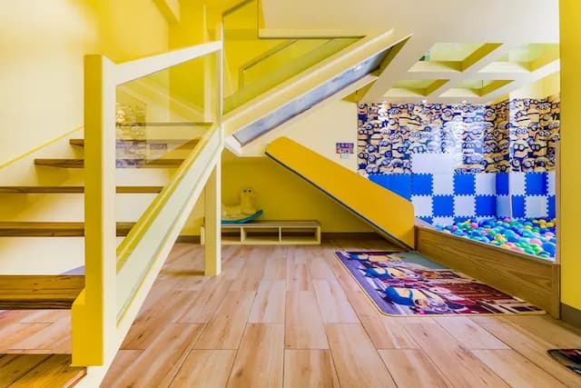 Happiness Romantic B&B-Standard Quadruple Room（Minions）-11