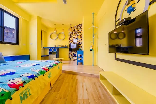 Happiness Romantic B&B-Standard Quadruple Room（Minions）-10
