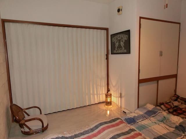 ALMAZ PLACE-# 205 Free wifi OK / park front / quiet room / parking possible (reservation system) / airport access good!-4