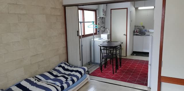 ALMAZ PLACE-# 205 Free wifi OK / park front / quiet room / parking possible (reservation system) / airport access good!-10