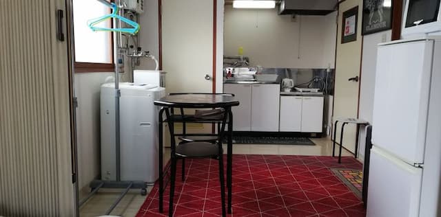 ALMAZ PLACE-# 205 Free wifi OK / park front / quiet room / parking possible (reservation system) / airport access good!-9