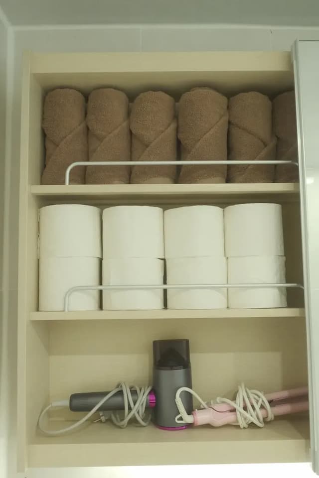 Ahri house-Accommodates 4-8 people-12