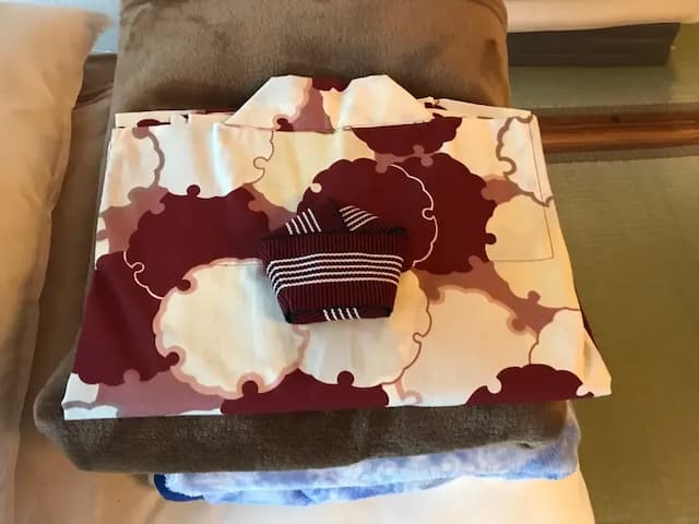 浴衣は別途６００円の貸し出しです。