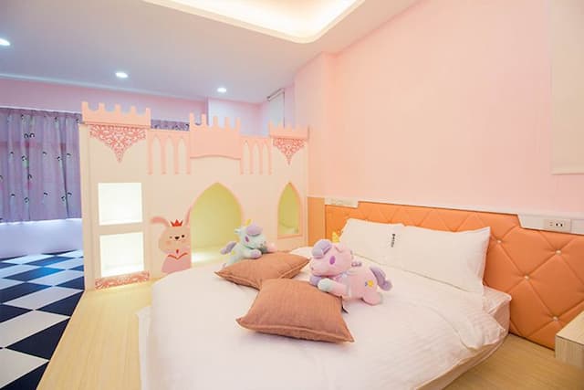 梅花森林民宿-兔子城堡(2大2小親子房)-3