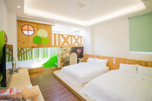 梅花森林民宿-森林松鼠 ( 2大2小親子房 )-1