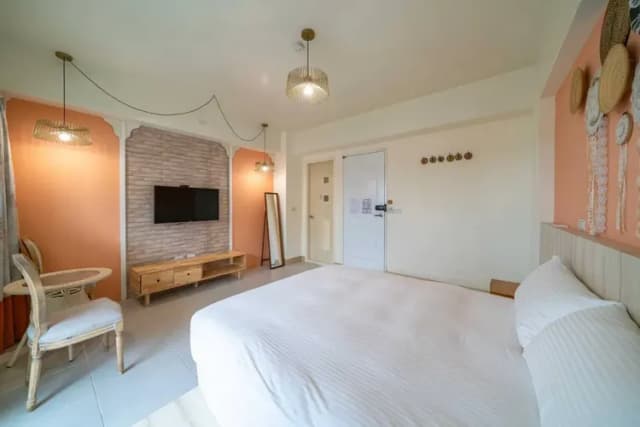 #陽台#雙人房 #有電梯 #乾濕分離衛浴 #暖氣 #冷氣