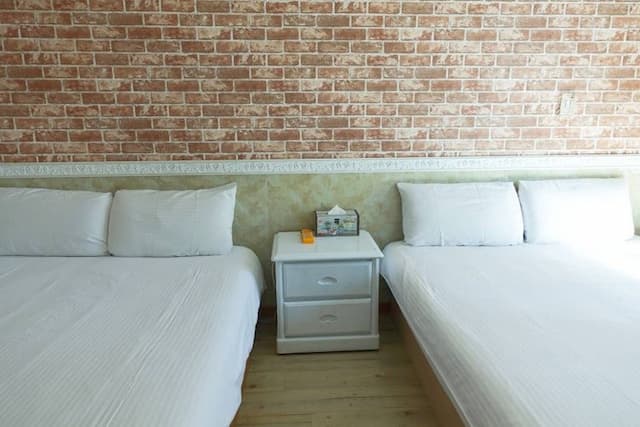 Moten Bay Hotel-Standard quadruple room-7