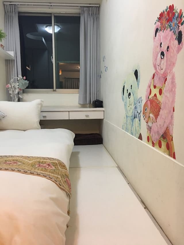 Moten Bay Hotel-Deluxe Family Quadruple Room (2 bedrooms and 1 living room)-7