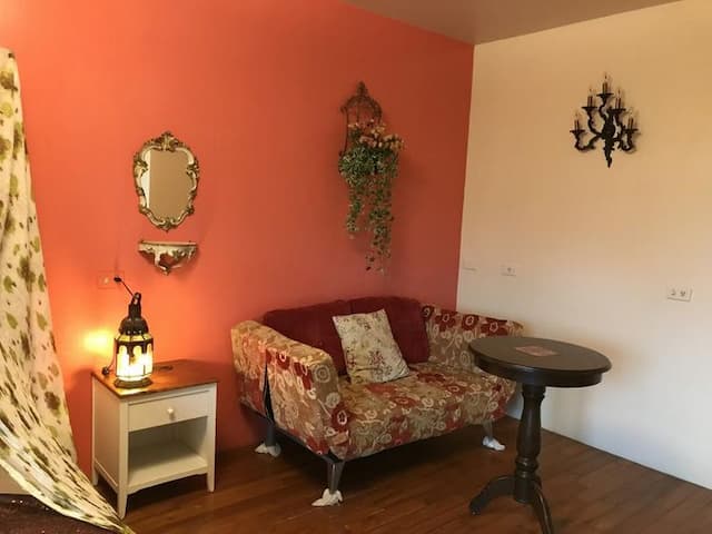 衿日林民宿丨可12-38人包棟丨烤肉、歡唱、戲水池-印度風雙人套房-2