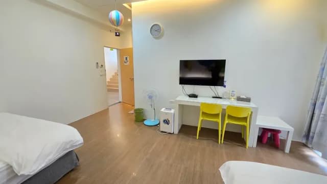 超平價民宿風格館-飛高高四人房-13