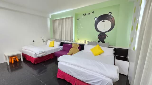 超平價民宿風格館-黑嚕嚕四人房-13