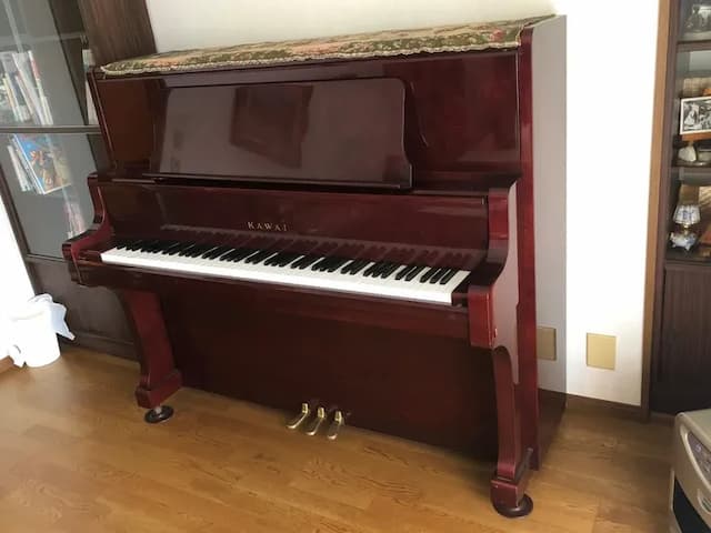 リビングのピアノ