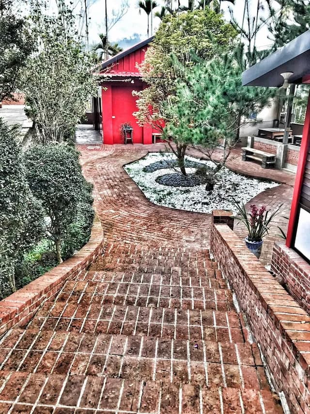 A Dream in Sun Moon Lake-Single-family carp house-6