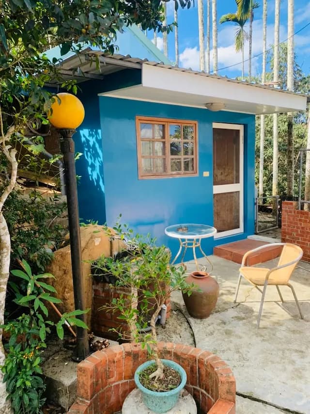 A Dream in Sun Moon Lake-Single-family carp house-1