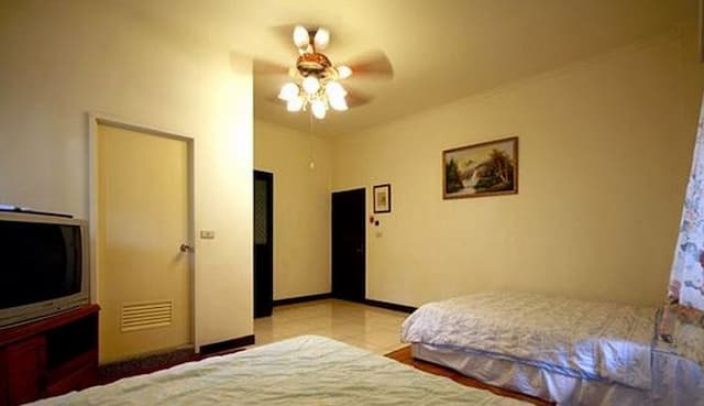 【四人套房-2】