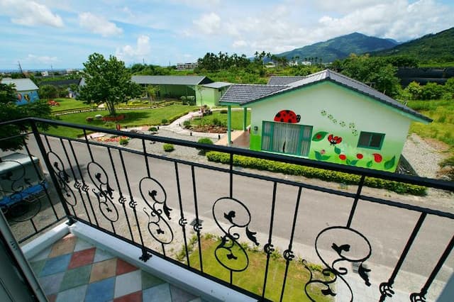 Happiness Light House-Five-person room-5