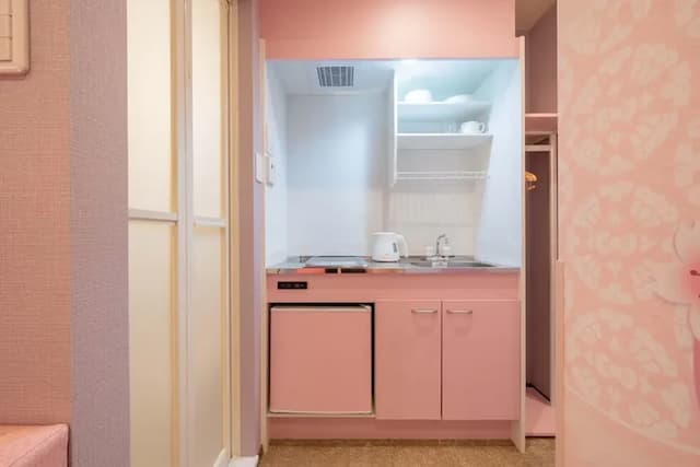 RESI STAY YASAKA-HELLO KITTY Room-7