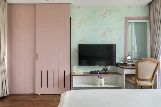 墾丁後灣 南法風情海景民宿｜近海洋生物博物館-豪華雙人房-附浴缸-8