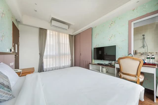 墾丁後灣 南法風情海景民宿｜近海洋生物博物館-豪華雙人房-附浴缸-3