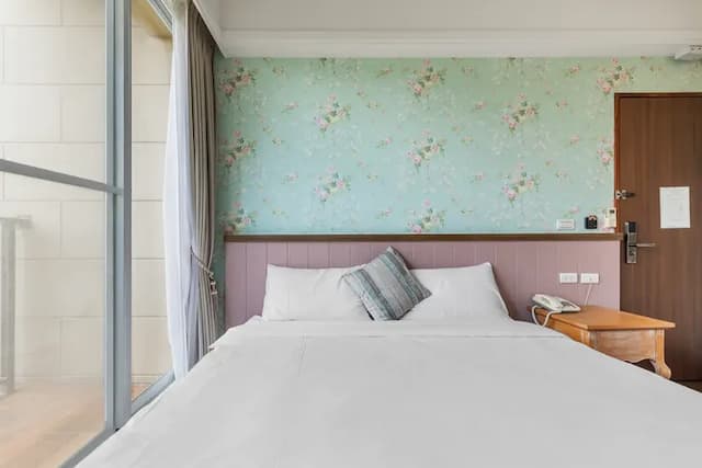 墾丁後灣 南法風情海景民宿｜近海洋生物博物館-豪華雙人房-附浴缸-2