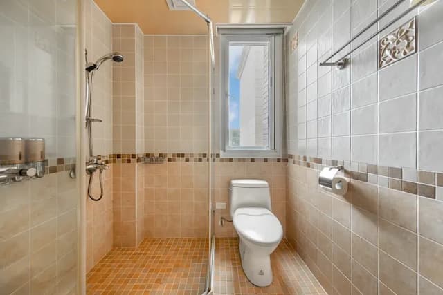 墾丁後灣 南法風情海景民宿｜近海洋生物博物館-海景豪華雙人房-附陽台-8