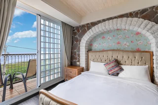 墾丁後灣 南法風情海景民宿｜近海洋生物博物館-海景豪華雙人房-附陽台-4