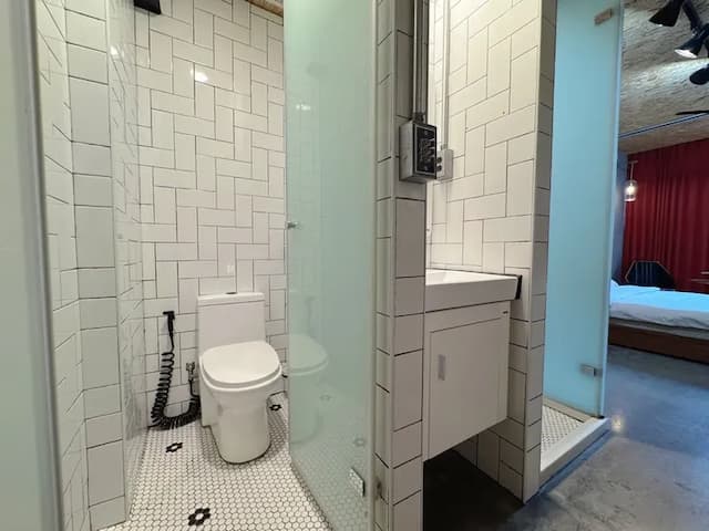 K ゴールド-Street view double room-6