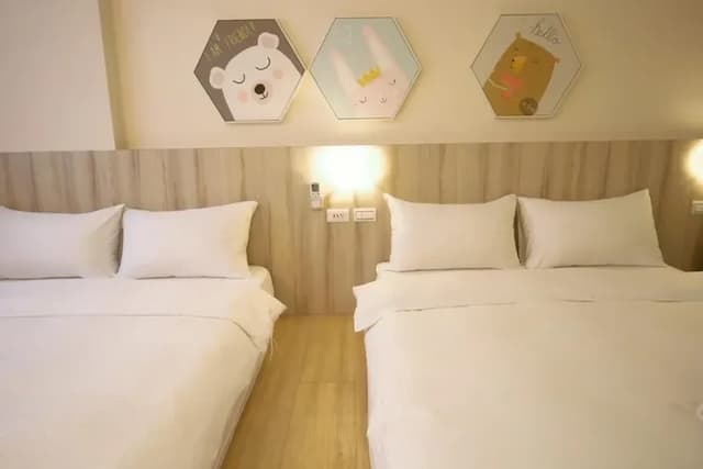 花落諾台南民宿 ｜安平老街、鄰近景點-高級四人房-1