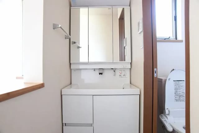 清潔感溢れる洗面所