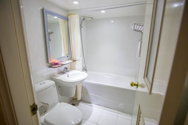 台北西門儷萊飯店-精緻家庭客房-有窗-5