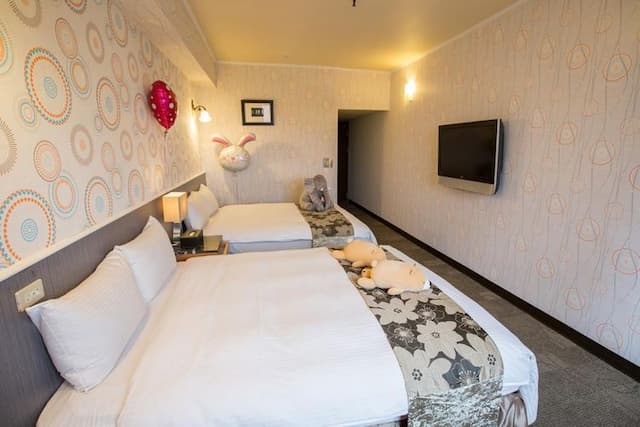 台北西門儷萊飯店-精緻家庭客房-有窗-3