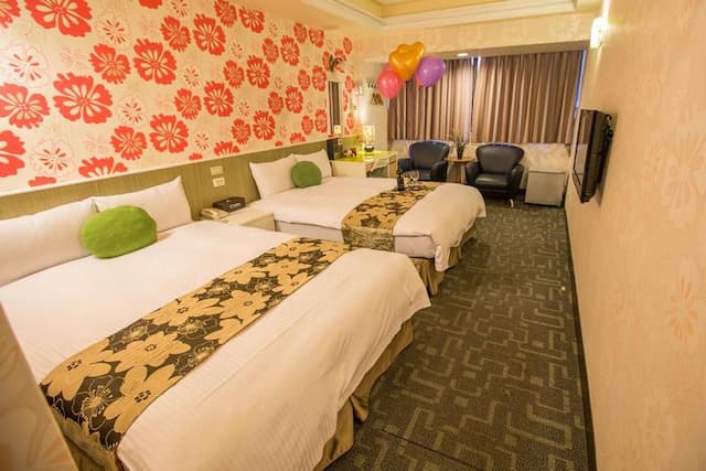 台北西門儷萊飯店-精緻家庭客房-有窗-1