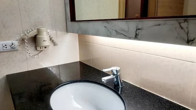 Saisawan Beach Resort Pattaya-Deluxe City View-10