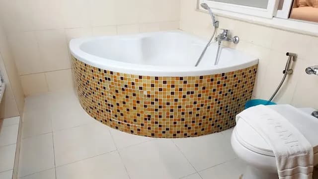 Saisawan Beach Resort Pattaya-Deluxe City View-14