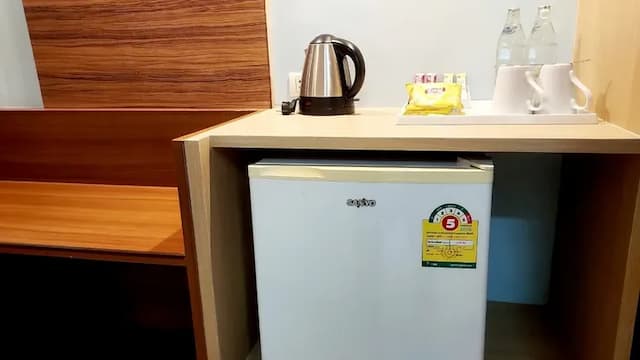 Saisawan Beach Resort Pattaya-Deluxe City View-5