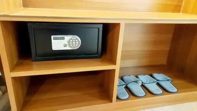 Saisawan Beach Resort Pattaya-Deluxe City View-4