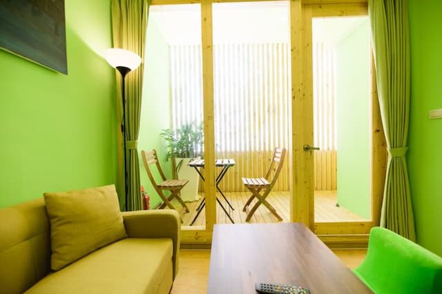 Summer Sea Hostel-Green tortoise-1