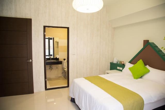 BUDDY 35-Double room (one big bed)-2