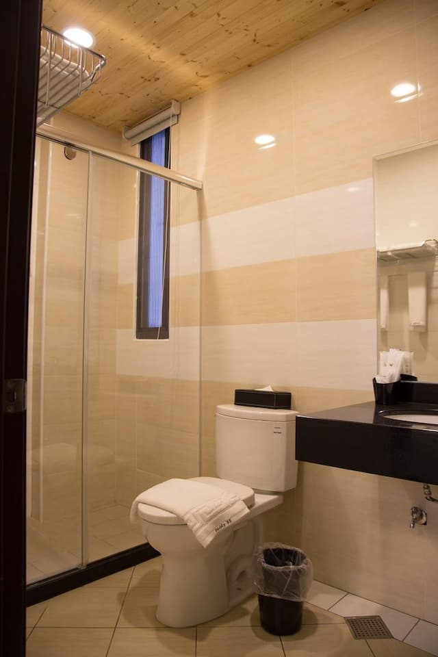 BUDDY 35-Double room (two small beds)-8