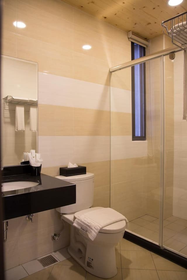 BUDDY 35-Double room (two small beds)-4