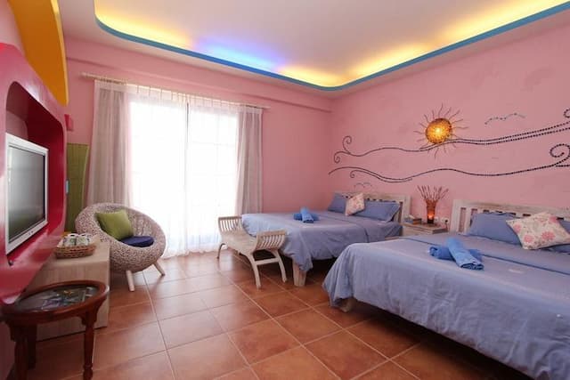 墾丁海之戀旅店-溫馨四人粉房-2